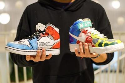 大学生做起私人定制生意,让你的球鞋不再&ldquo;撞脸&rdquo;