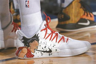 小伙倒球鞋月入10万 倒球鞋赚差价该不该受监管