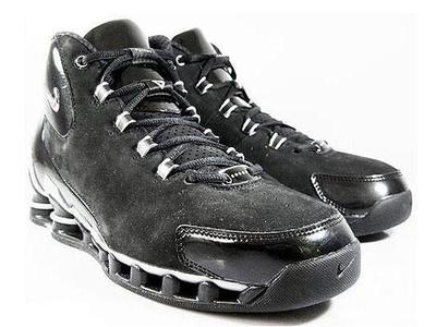 你见过最丑的球鞋长什么样？探索那些颠覆审美的设计